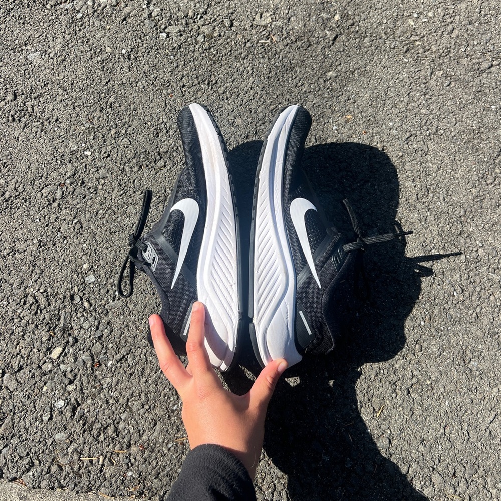 Nike Zoom Structure 24 - image 3